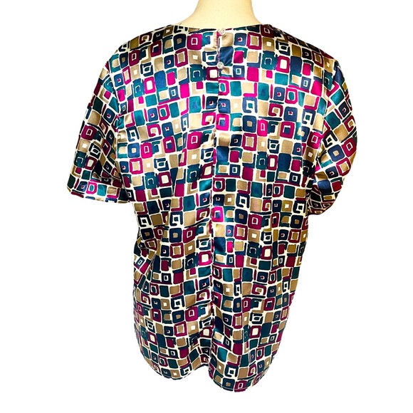 Southern Lady Abstract Top - Picture 3 of 4